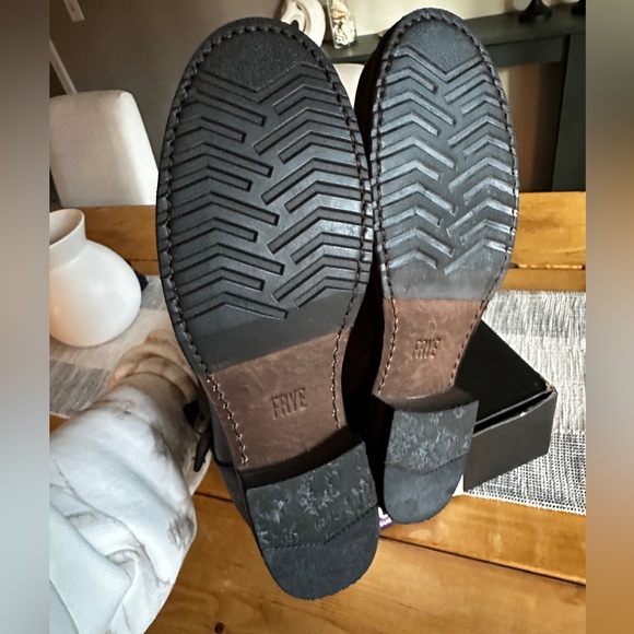 NEW Women’s FRYE Veronica Leather Boots - Picture 5 of 6